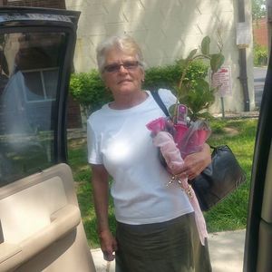 Meet your Posher, Monique